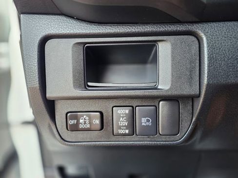 Used 2019 Toyota Tacoma TRD Sport image 42