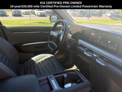 Certified 2024 Kia EV9 Land AWD/4WD image 15