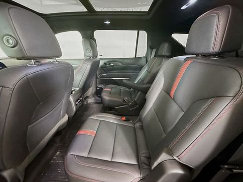 Used 2024 Chevrolet Traverse RS image 26