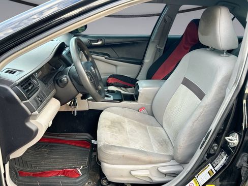 Used 2014 Toyota Camry FWD image 11