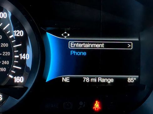 Used 2022 Ford Edge Titanium AWD/4WD image 41