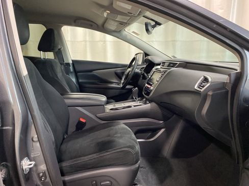 Used 2019 Nissan Murano SV image 11