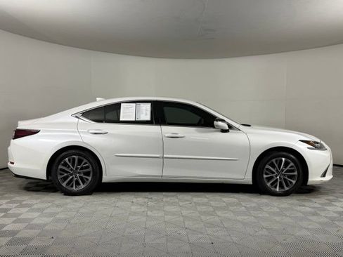 Used 2023 Lexus ES 350 w/ Premium Package FWD image 10