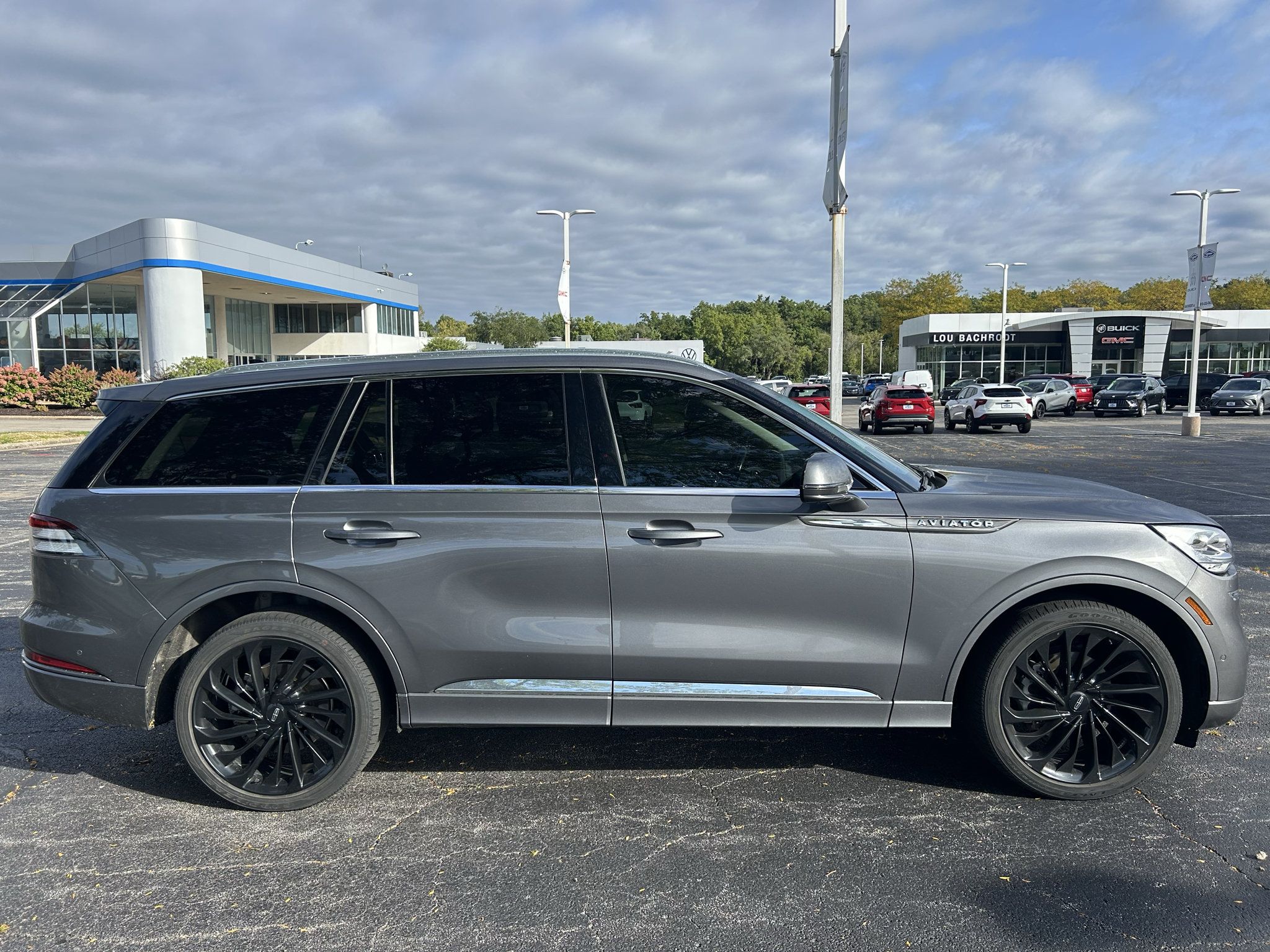 Used 2022 Lincoln Aviator Reserve w/ Equipment Group 201A AWD/4WD image 8