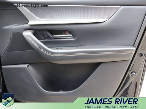 Used 2025 MAZDA CX-70 3.3 Turbo w/ Preferred Package AWD/4WD image 8