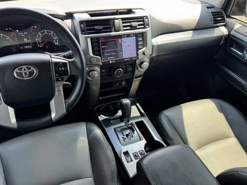 Used 2022 Toyota 4Runner SR5 Premium w/ Moonroof Package RWD image 28