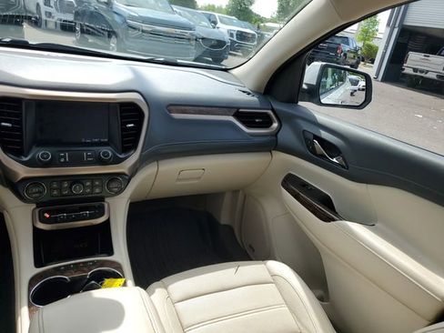 Used 2020 GMC Acadia Denali w/ LPO, Floor Liner Package FWD image 14