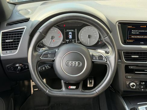 Used 2017 Audi SQ5 Premium Plus w/ Technology Package AWD/4WD image 8