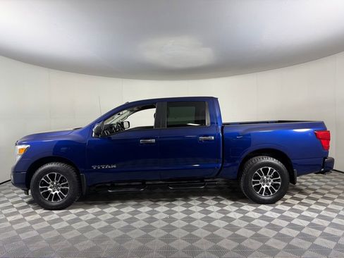 Used 2021 Nissan Titan SV w/ SV Convenience Package AWD/4WD image 10