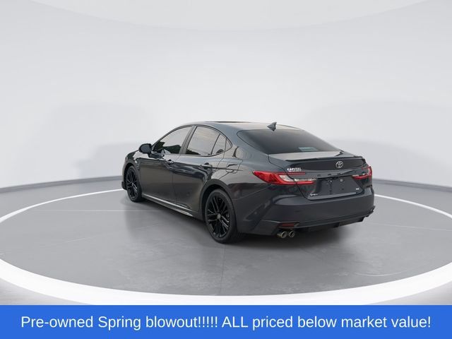 Used 2025 Toyota Camry SE FWD image 6