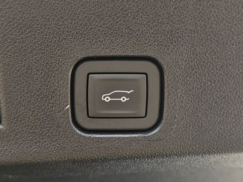 New 2026 GMC Acadia Denali image 8