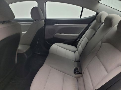 Used 2020 Hyundai Elantra SEL FWD image 18