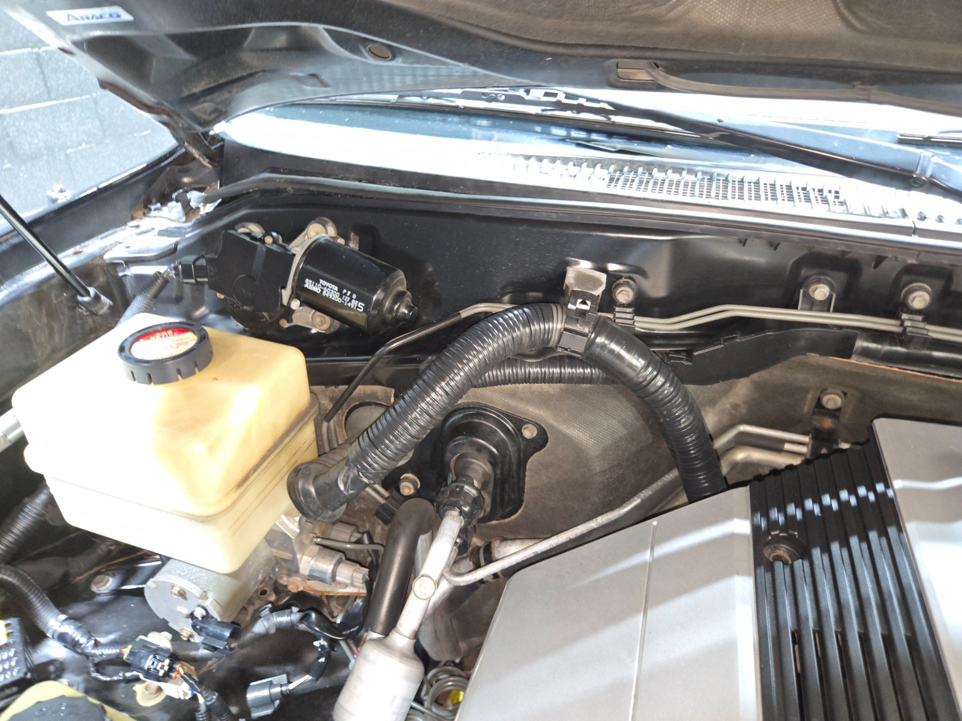 Used 2004 Lexus LX 470 4WD image 84