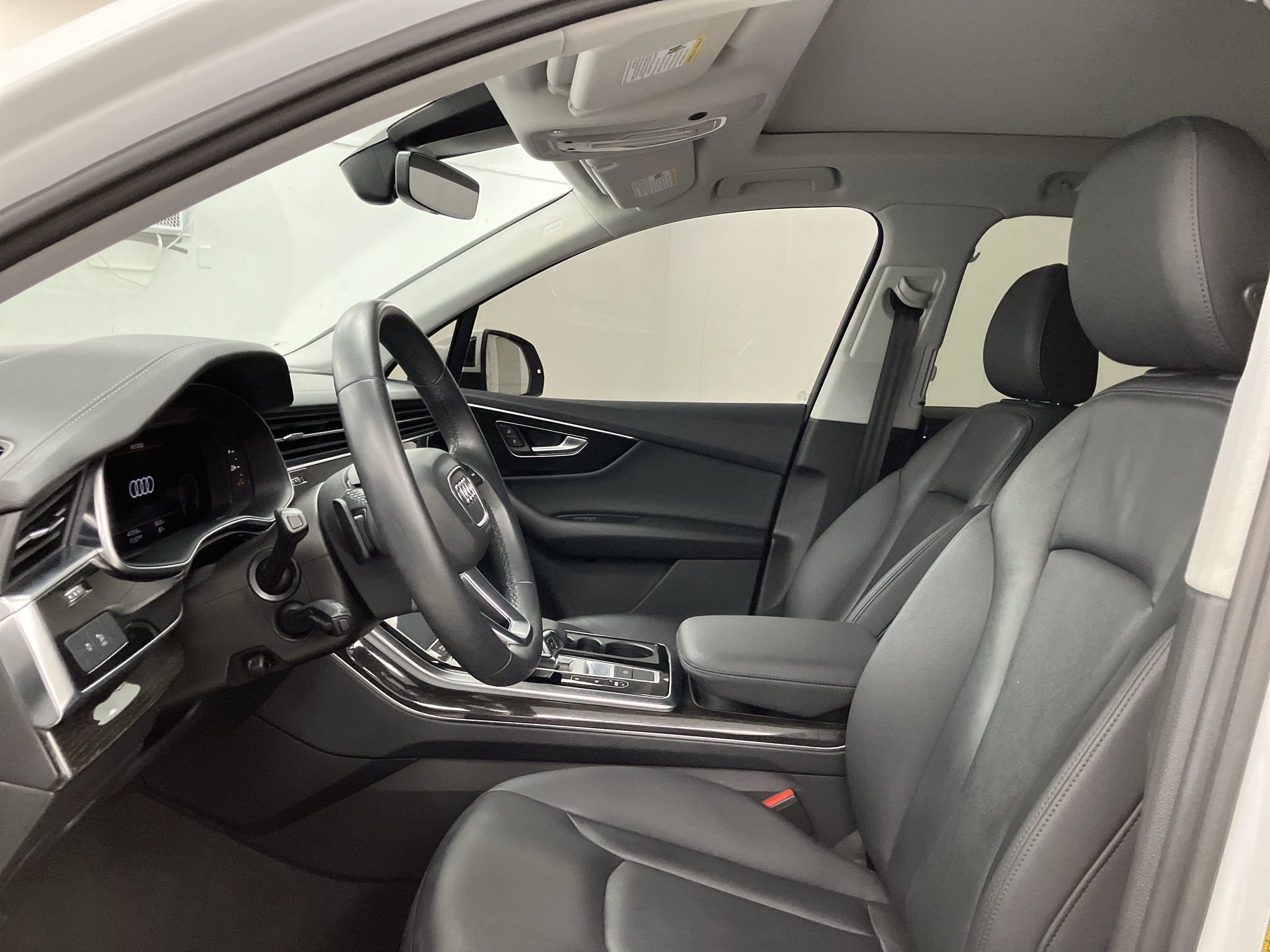 Used 2023 Audi Q7 2.0T Premium AWD/4WD image 9