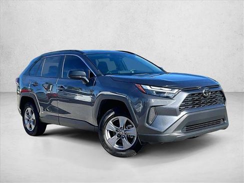 Used 2025 Toyota RAV4 LE AWD/4WD image 12