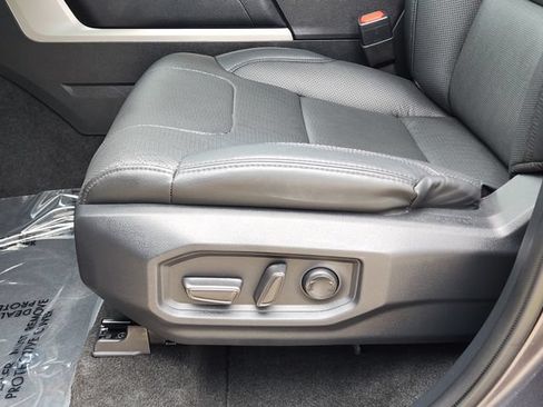 Used 2023 Toyota Sequoia SR5 w/ SR5 Premium Package AWD/4WD image 25