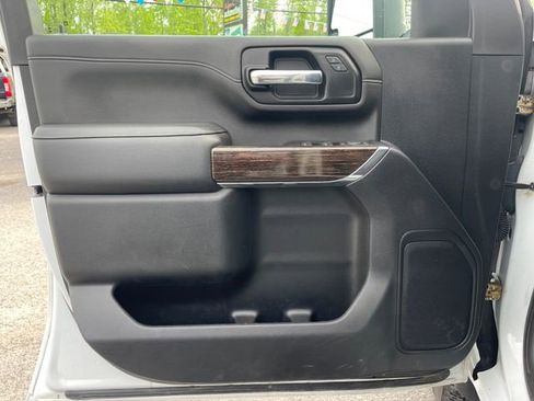 Used 2022 GMC Sierra 2500 SLE w/ SLE Convenience Package AWD/4WD image 9