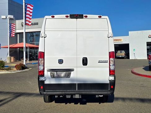 New 2026 RAM ProMaster 3500 w/ Quick Order Package 22G SLT FWD image 5
