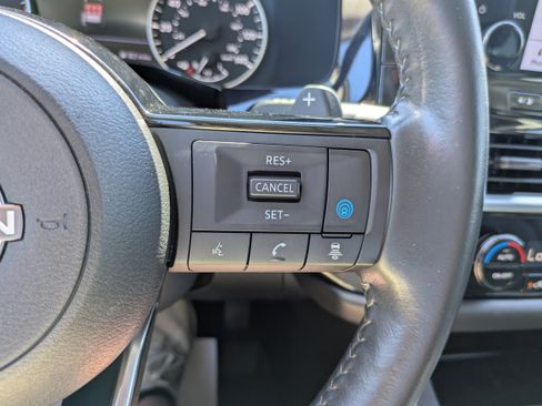 Used 2023 Nissan Pathfinder SL image 21