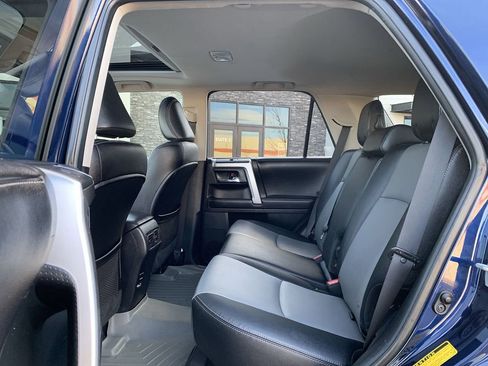 Used 2016 Toyota 4Runner SR5 Premium image 28