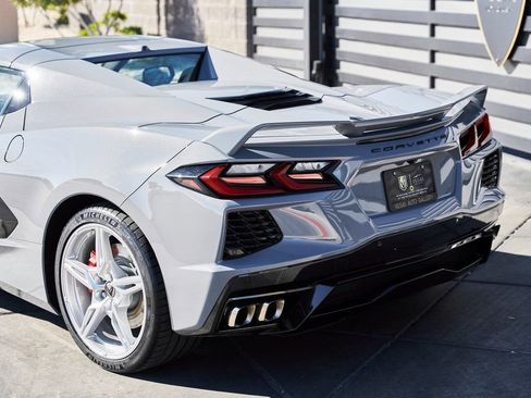 Used 2024 Chevrolet Corvette Stingray Premium Conv w/ Z51 Performance Package image 15