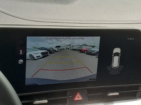 Certified 2025 Kia Sportage EX FWD image 18