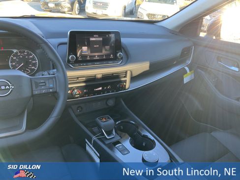 New 2026 Nissan Rogue SV image 7