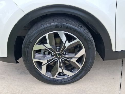 Used 2020 Kia Sportage EX FWD image 3