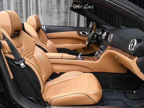 Used 2019 Mercedes-Benz SL 550 image 23