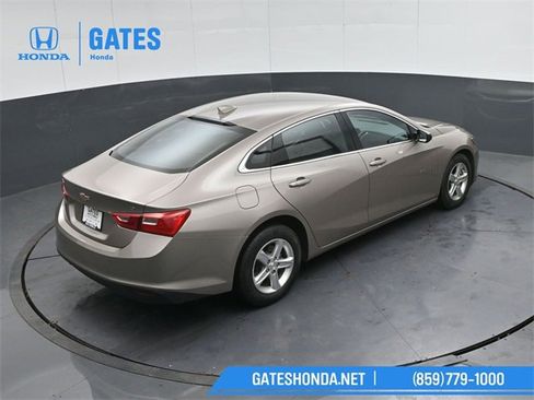 Used 2023 Chevrolet Malibu LT image 39