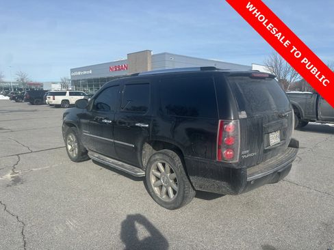 Used 2010 GMC Yukon Denali image 6