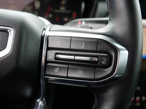 Used 2025 GMC Terrain Elevation image 28