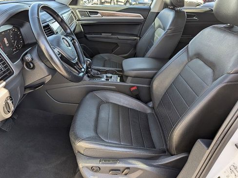 Used 2018 Volkswagen Atlas SEL Premium image 24