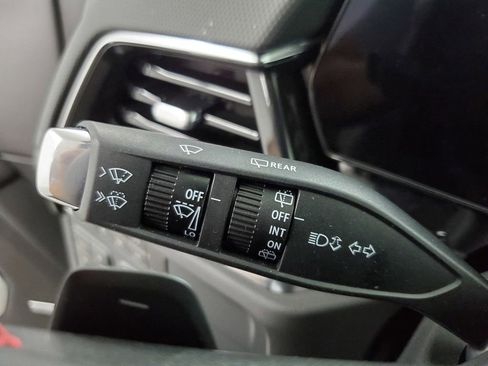 Used 2025 Chevrolet Tahoe RST w/ Comfort Package image 32