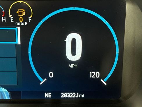 Certified 2023 Ford F150 Lariat w/ Equipment Group 502A High image 22