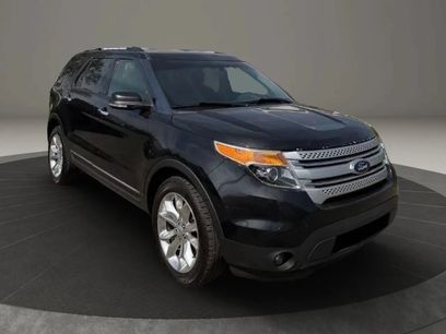 Used 2014 Ford Explorer XLT w/ Equipment Group 202A