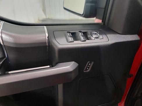 Used 2015 Ford F150 XLT w/ Equipment Group 301A Mid RWD image 11