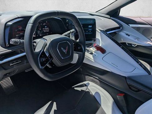 Used 2025 Chevrolet Corvette Stingray Preferred Cpe w/ Z51 Performance Package RWD image 9