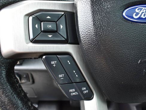 Used 2016 Ford F150 Platinum w/ Equipment Group 701A Luxury AWD/4WD image 14