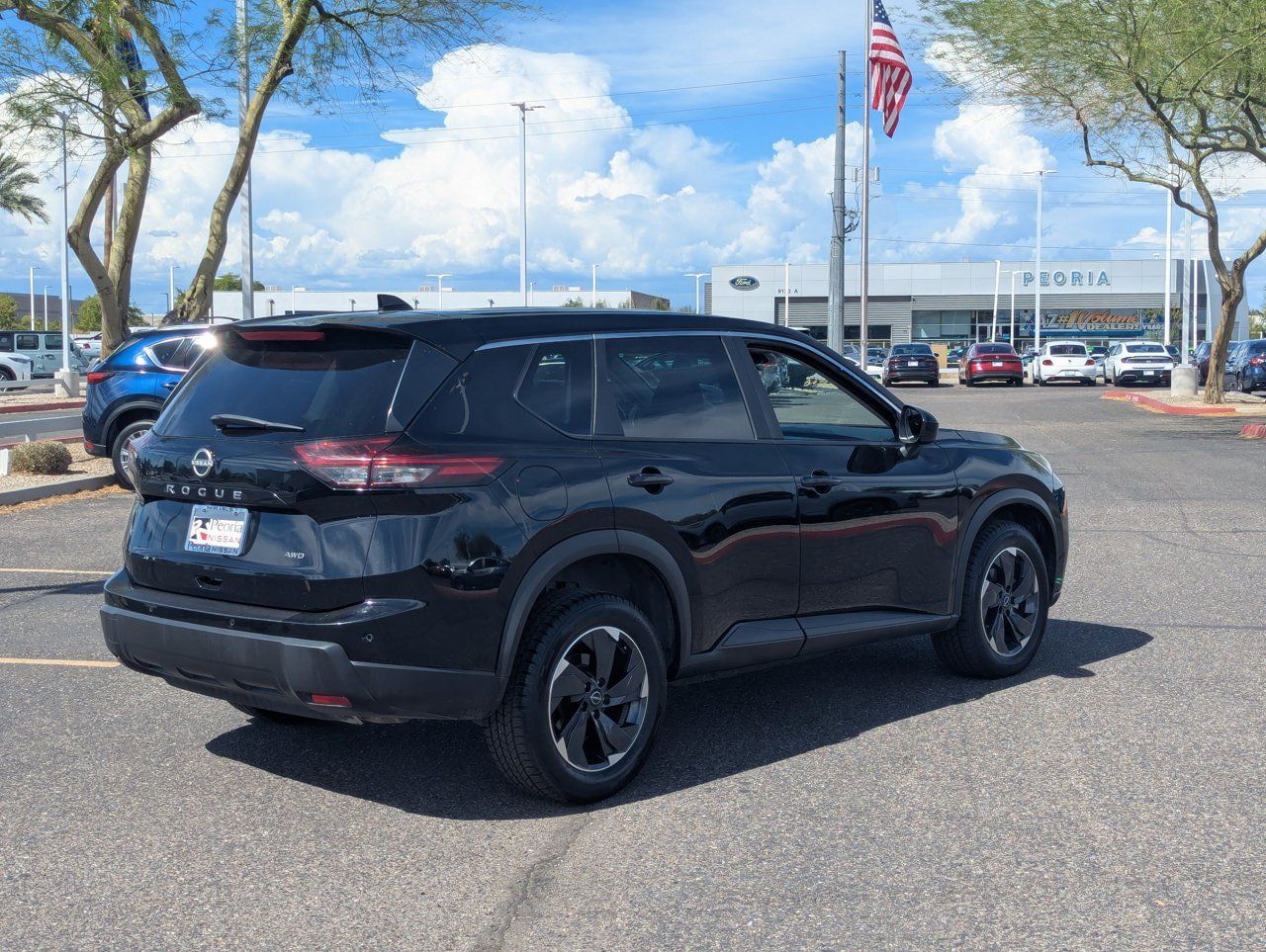 Certified 2025 Nissan Rogue SV AWD/4WD image 5