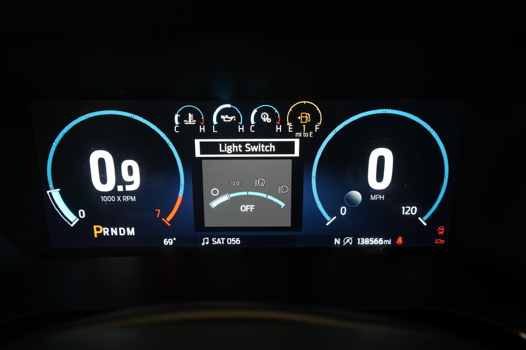 Used 2021 Ford F150 Lariat AWD/4WD image 2