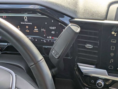 Used 2025 GMC Sierra 3500 SLE w/ SLE Convenience Package image 31