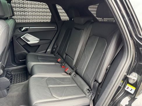 Used 2022 Audi Q3 2.0T Premium AWD/4WD image 12