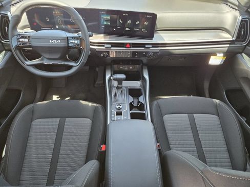 New 2026 Kia Sorento LX FWD image 18