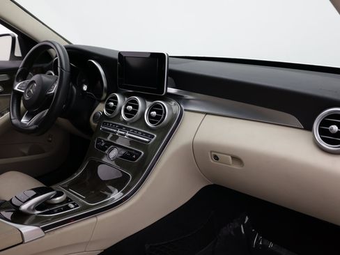 Used 2015 Mercedes-Benz C 300 4MATIC Sedan image 37