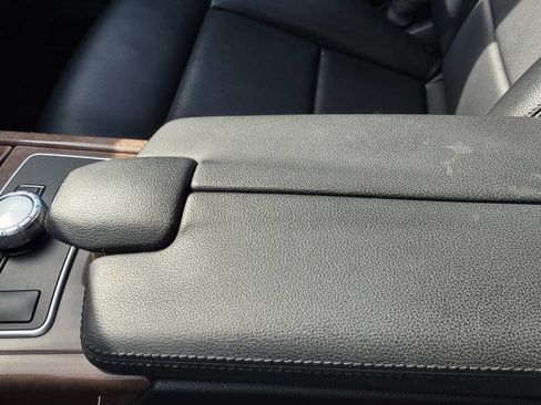 Used 2013 Mercedes-Benz E 350 4MATIC Sedan image 28