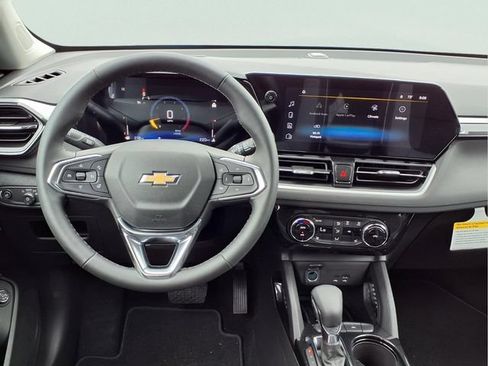New 2026 Chevrolet TrailBlazer LT w/ Convenience Package FWD image 4