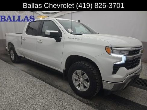 Used 2025 Chevrolet Silverado 1500 LT image 3