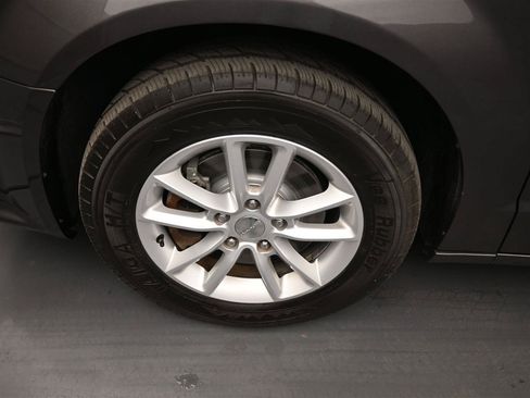 Used 2020 Dodge Grand Caravan SXT FWD image 18