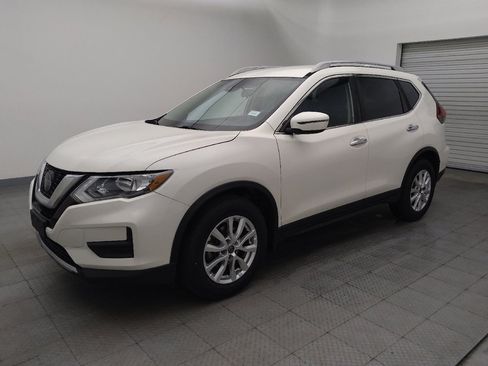 Used 2019 Nissan Rogue SV FWD image 2